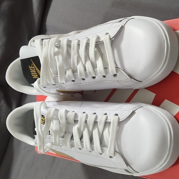 NIKE W BLAZER LOW - Picture 2 of 4